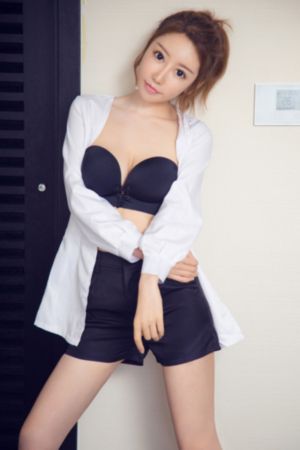 久久久久久久精品免费看_完整无删减版