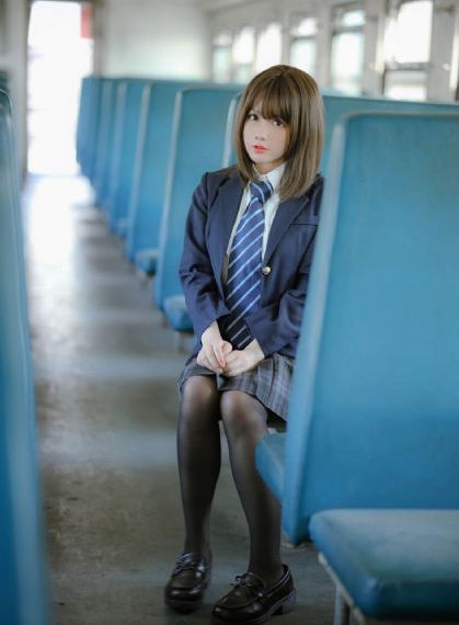 日韩欧美一二三区视频在线播放_欧美成人在线