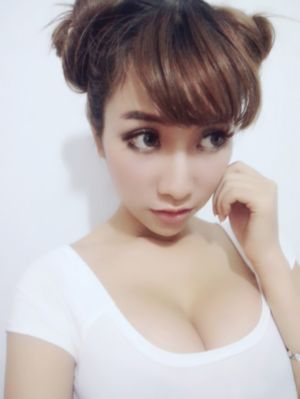 亚洲爆乳无码精品aaa片蜜桃_1080P迅雷高清下载