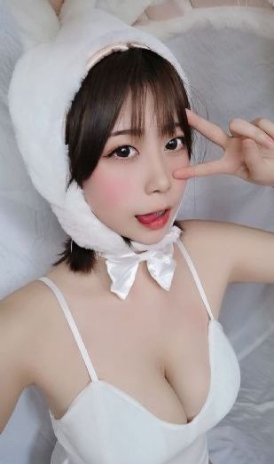 日本熟女边吃奶边做事视频_BD韩语高清完整版播放